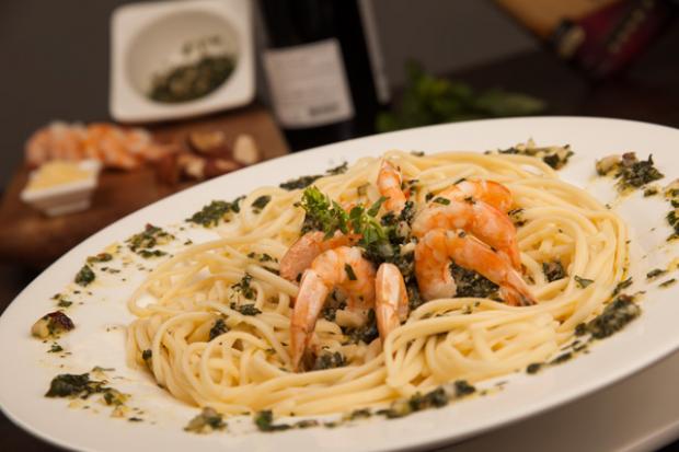 receta Spaghetti con langostino y salsa pesto pastas monticello 