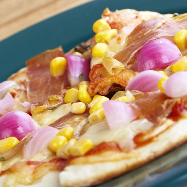 receta Pizza con jamón y aceitunas